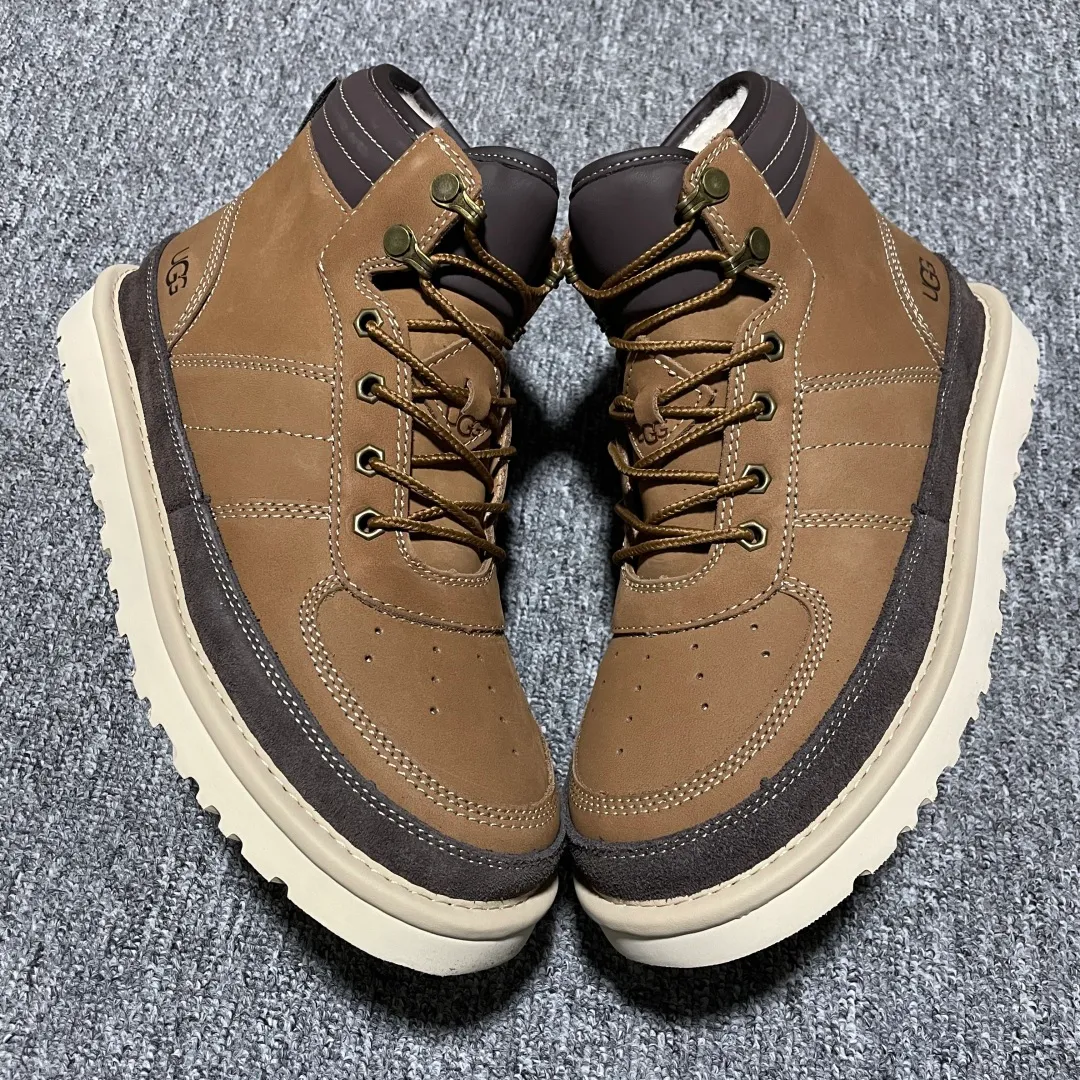 Pick up locally 💰640. The core recommendation is good price. The platform is exclusively for foreign trade. UGG men's snow boots 1097089. The foreign trade platform is full of Z. High-end retail is exclusively for quality. Produced by the production line of a ten-year-old brand shoemaking factory. Pay attention to every detail. Longfeng A-grade genuine sheep fur is integrated. Created in full compliance with the ZP process. Size: 40 41 42 43 44